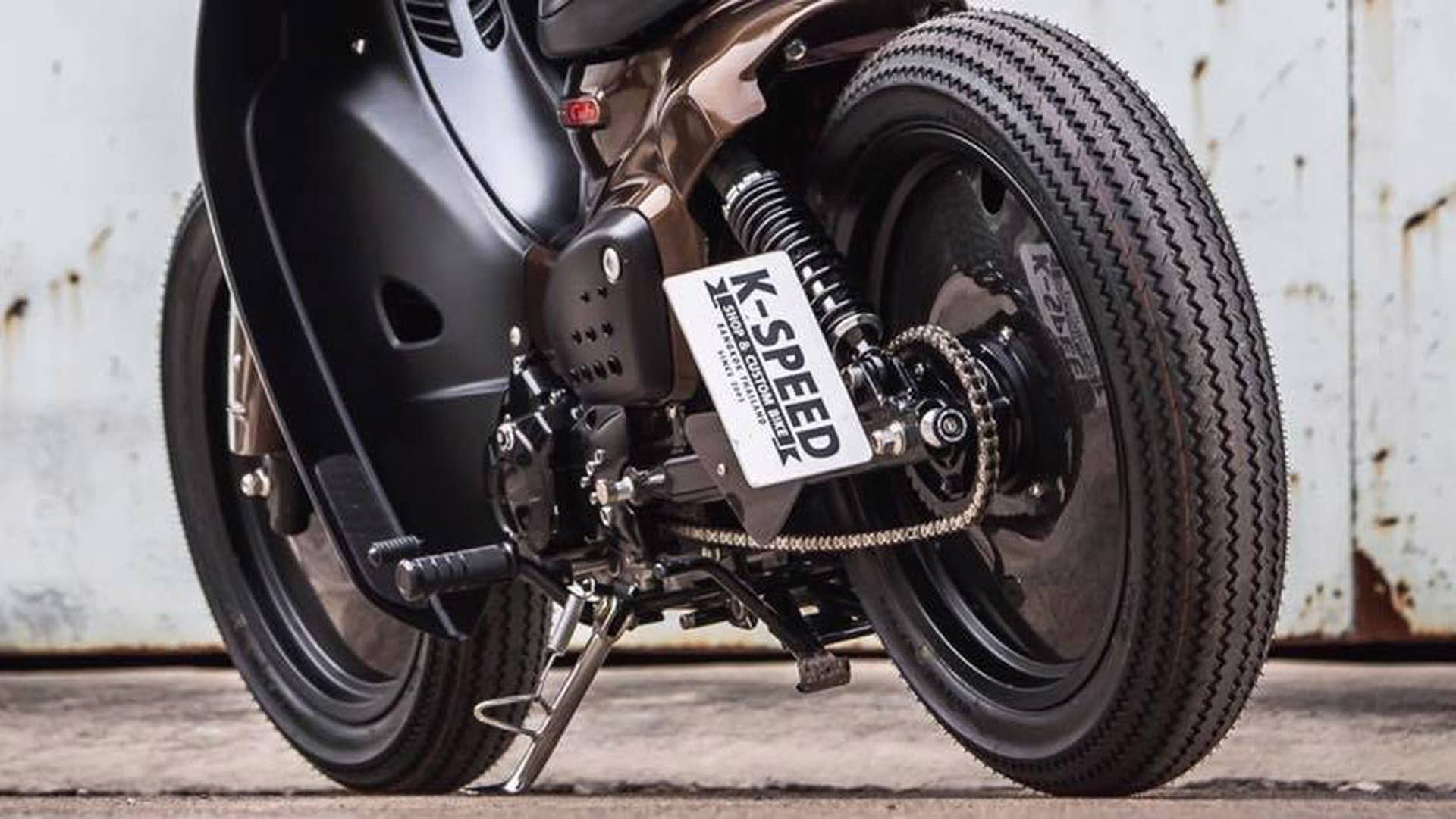 Honda Super Cub gets tuned into a super-cool cafe racer - Autoblog